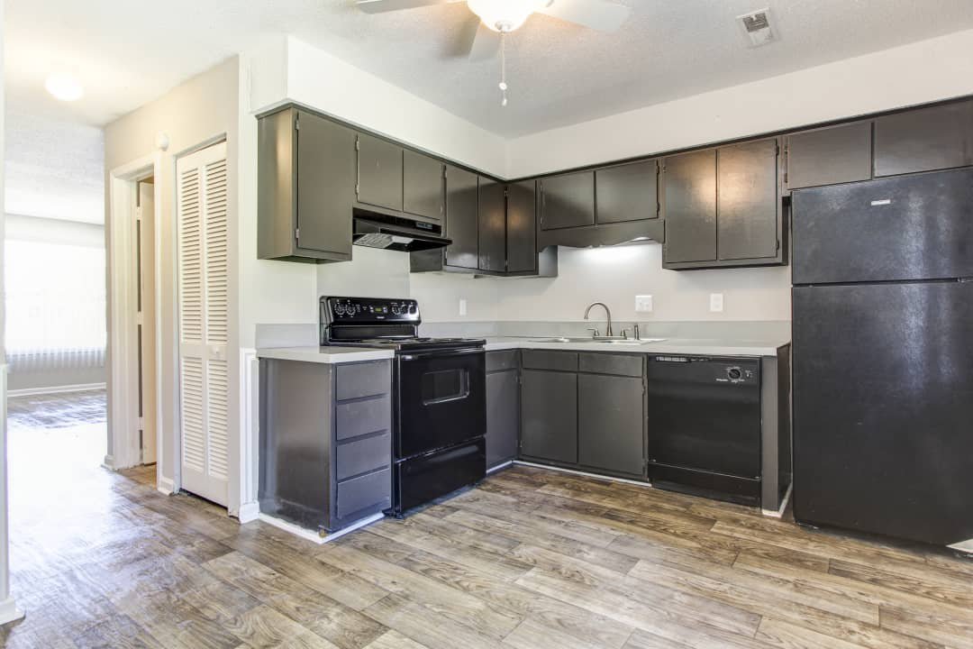 at Towne West Manor features spacious two & three bedroom apartment homes